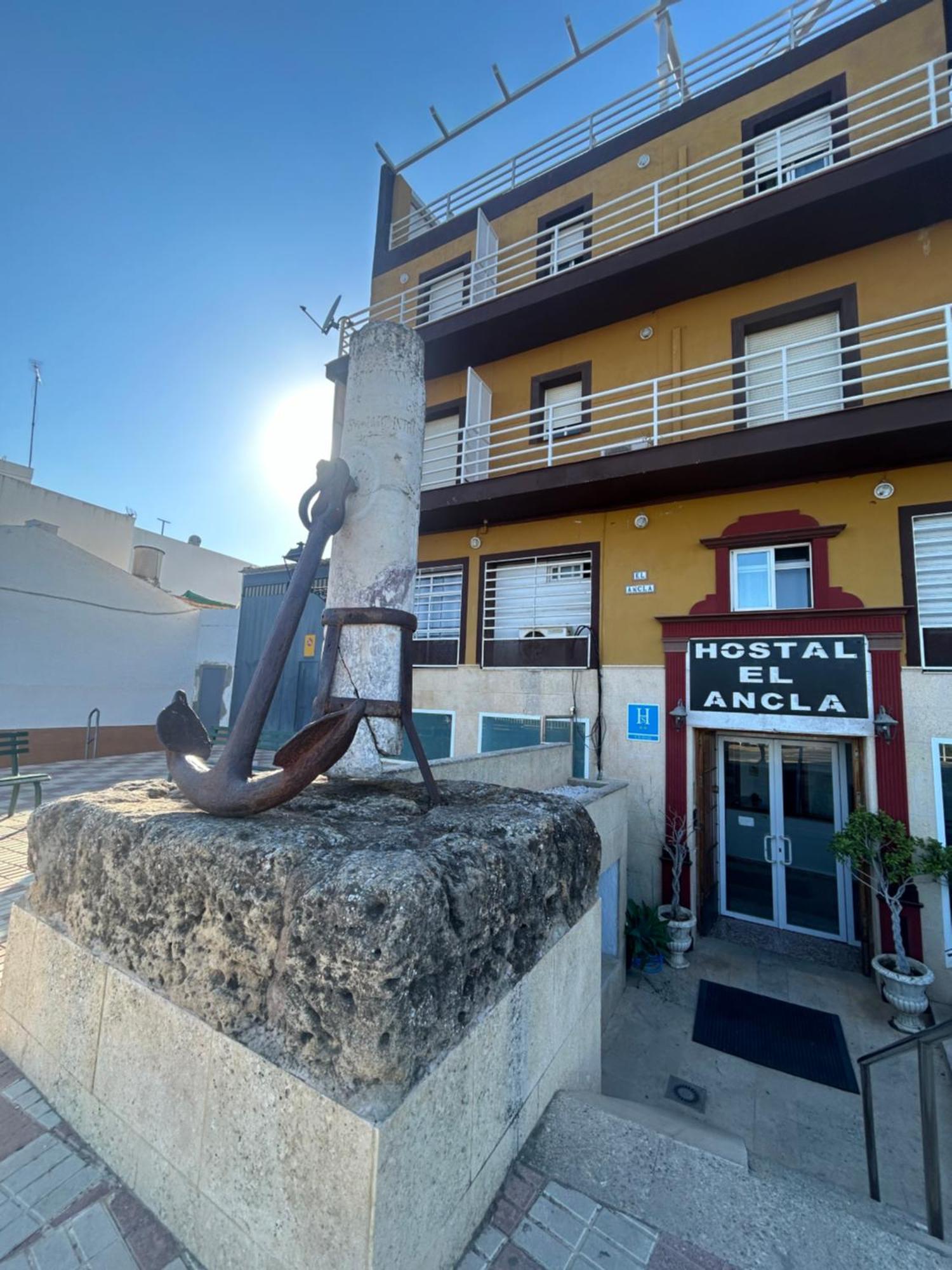 Hotel El Ancla Alcala del Rio Exterior foto